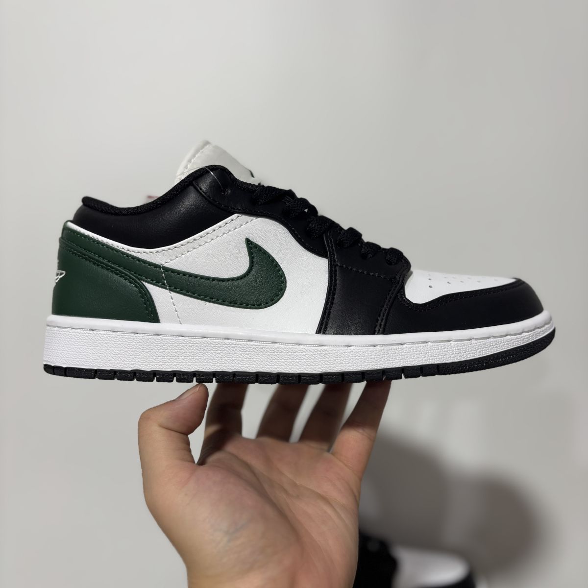 AJ1 low黑白绿 Air Jordan 1 乔1低帮舒适贴合复古篮球鞋 553558-04712