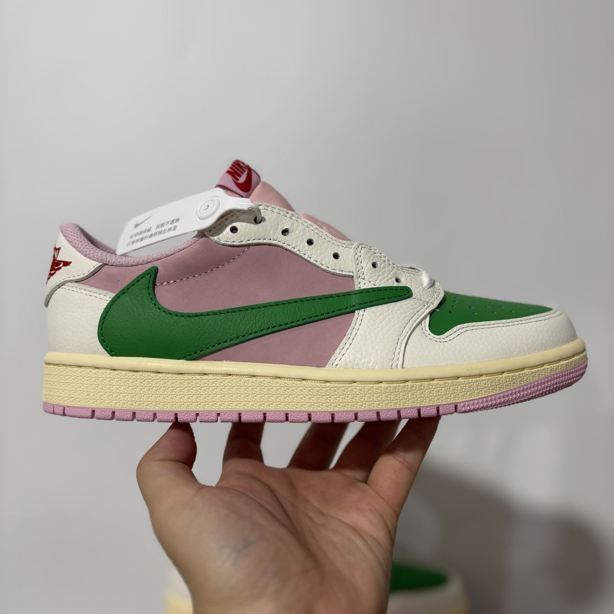 AJ1 TS白粉绿 Travis Scott x Air Jordan 1 Low OG 乔1低帮倒钩复古篮球鞋 IQ7605-065