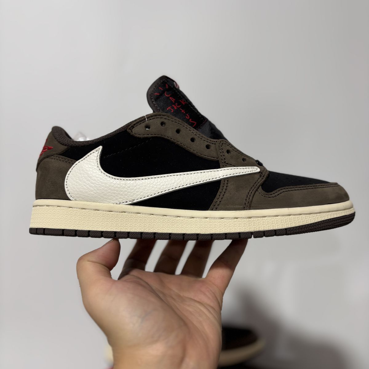 AJ1倒钩1.0深棕 头层⚡️Travis Scott x Jordan Air Jordan 1 Low OG TS SP 乔1 TS倒钩1.0初代 联名款 低帮 复古篮球鞋 深棕 CQ4277