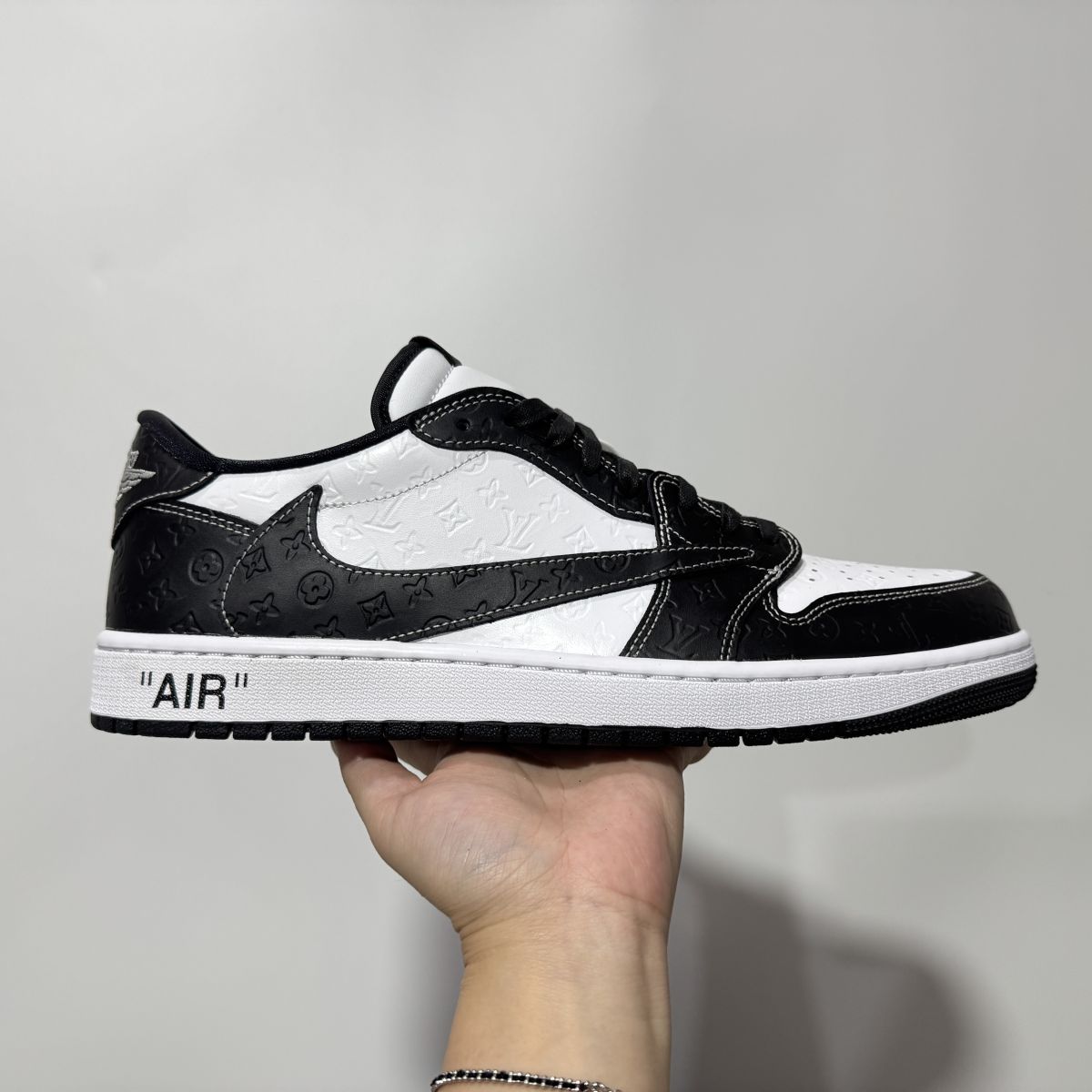 AJ1 LV黑白暗花联名 Y3纯原版⚡️Air Jordan 1 定制联名 Ts Lv 三方联名经典老花配色 DL2211-001