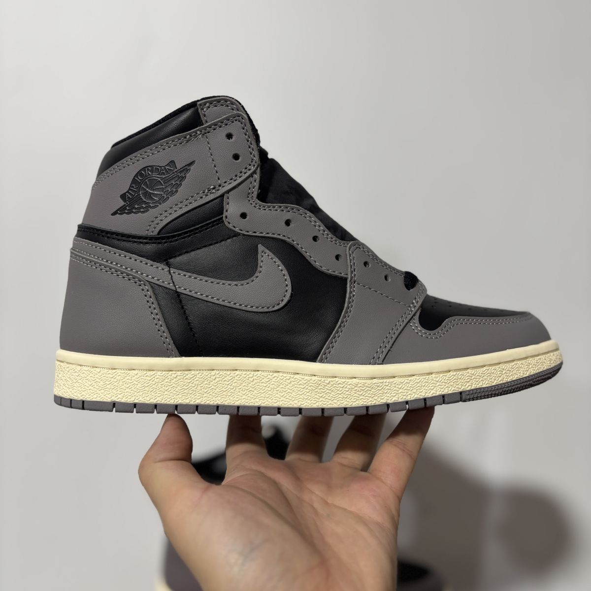 AJ1黑灰禁穿 纯原版⚡️Air Jordan 1 Hi '85 “Reverse Shadow” 乔1黑灰85复刻舒适复古 防滑耐磨 高帮 复古篮球鞋 HV6674-020