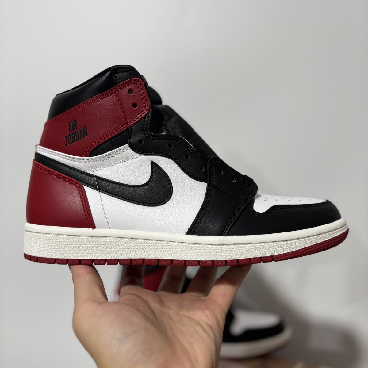 AJ1新黑脚趾 Y版⚡️Air Jordan 1 High OG "Black Toe Reimagined” 乔1圆头舒适 減震防滑 高帮 复古签名篮球鞋 DZ5485-106