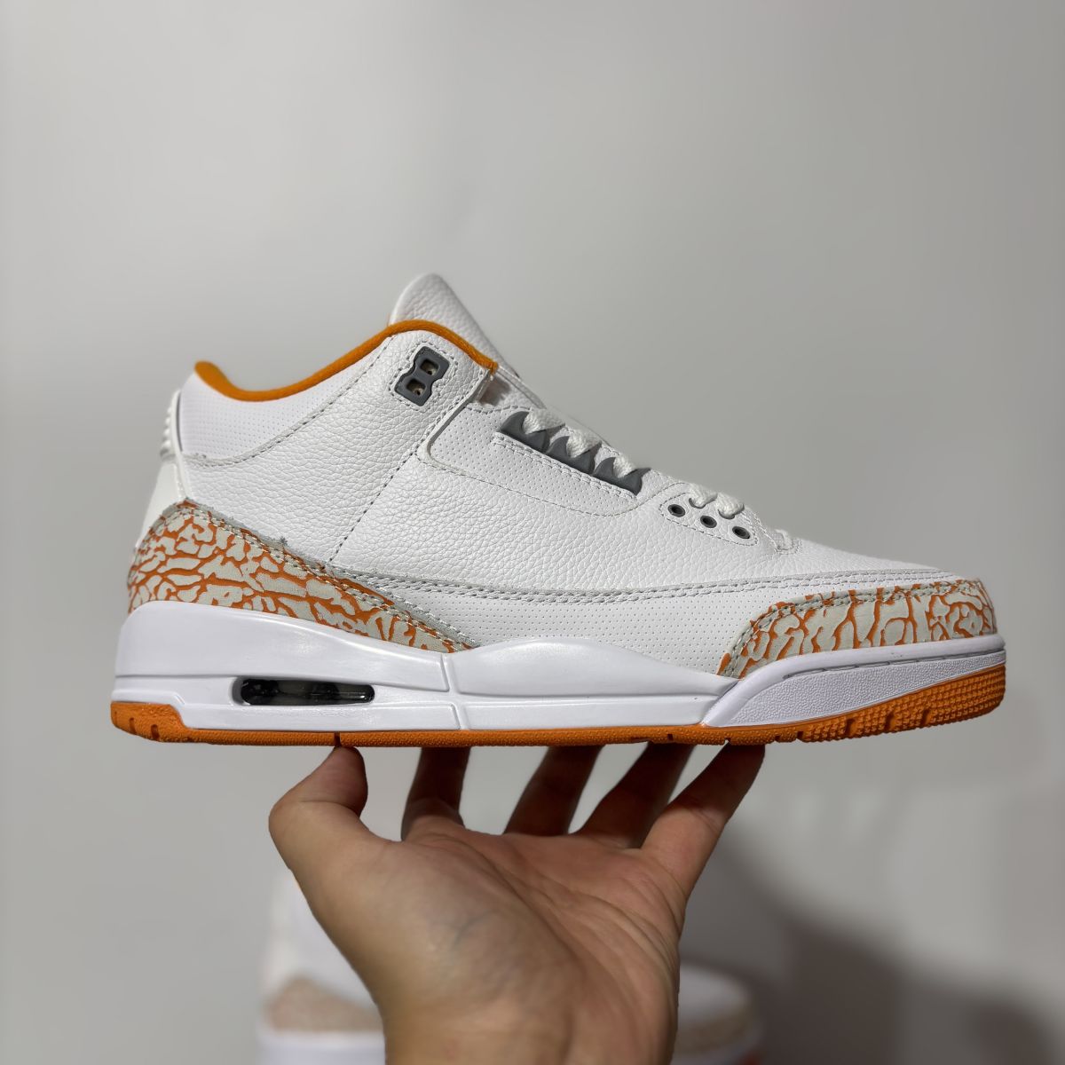 AJ3白橙 Air Jordan 3 Retro "White and Orange Peel" 乔3舒适贴合 简约时尚 复古篮球鞋 CK9256-101尺码：40-47.5