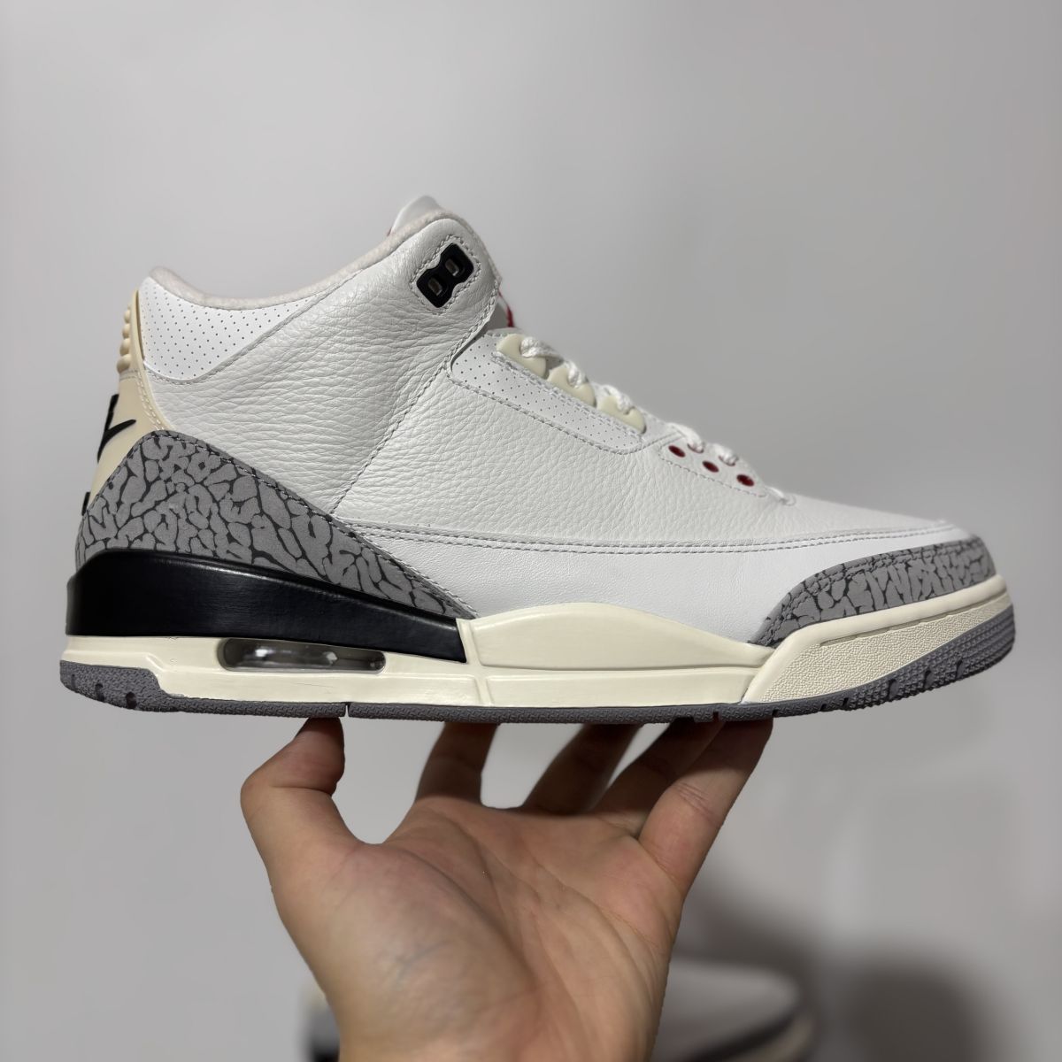 AJ3复刻白水泥 特供LJR版‼️Air Jordan 3 White Cement Reimagined 皮革 白水泥 做旧 潮流 精致细节 尺码：40-48.5 中帮 复古篮球鞋 DN3707-100