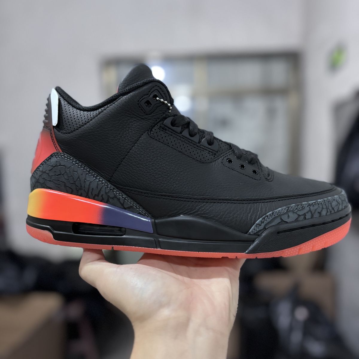 AJ3黑彩虹笑脸联名 DG2.0纯原⚡️J Balvin x Air Jordan 3乔3 黑彩虹🌈渐变运动鞋FN0344-001尺码：40-47.5