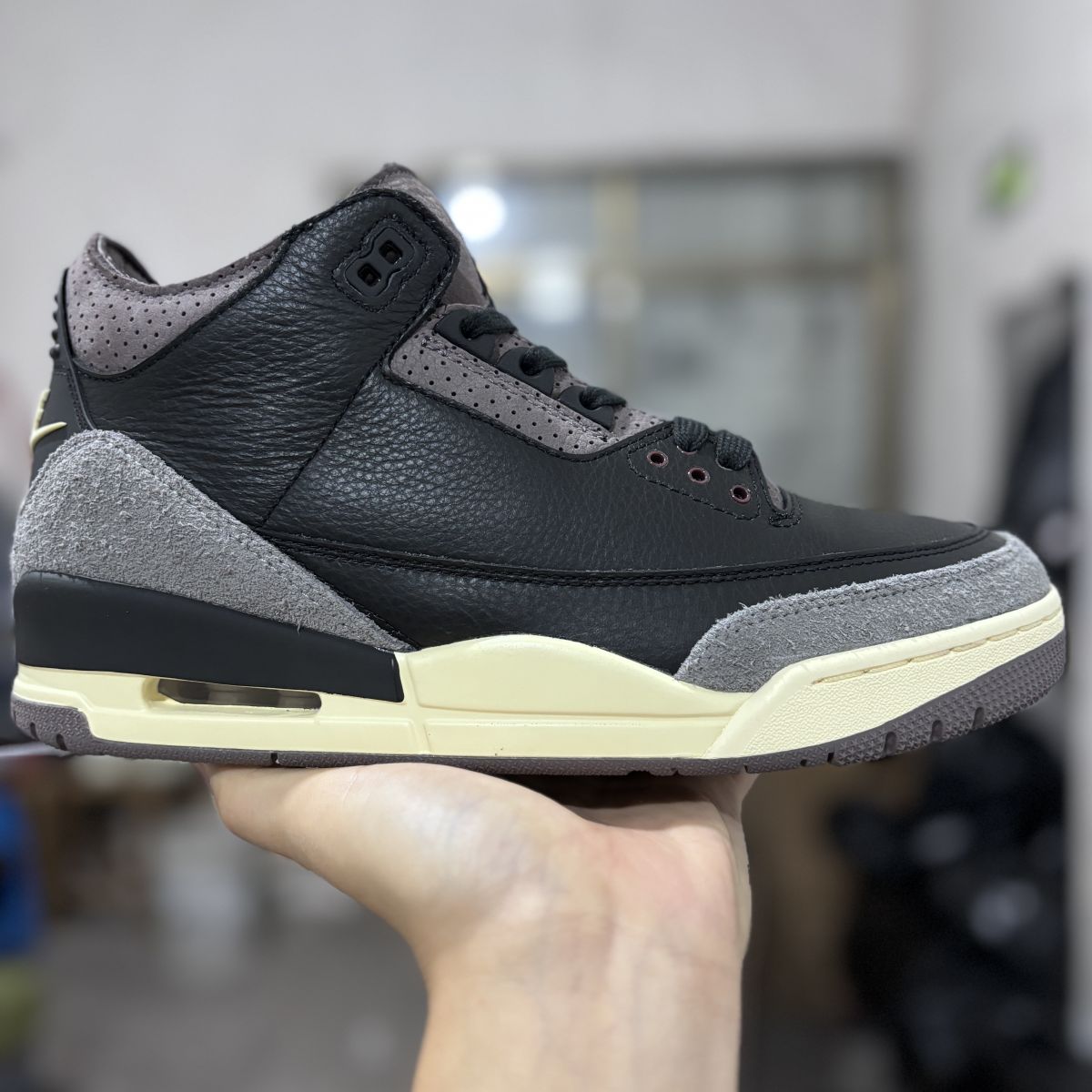 AJ3 AMM黑棕 裁片纯原版⚡️A Ma Maniere x Jordan Air Jordan 3乔3黑紫复古篮球鞋 FZ4811-001尺码：40-47.5