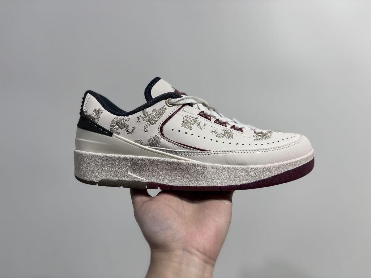 AJ2低帮龙年 Air Jordan 2 Low "Chinese New Year" 乔2龙凤呈祥低帮复古篮球鞋 FJ3468-100尺码：36-45