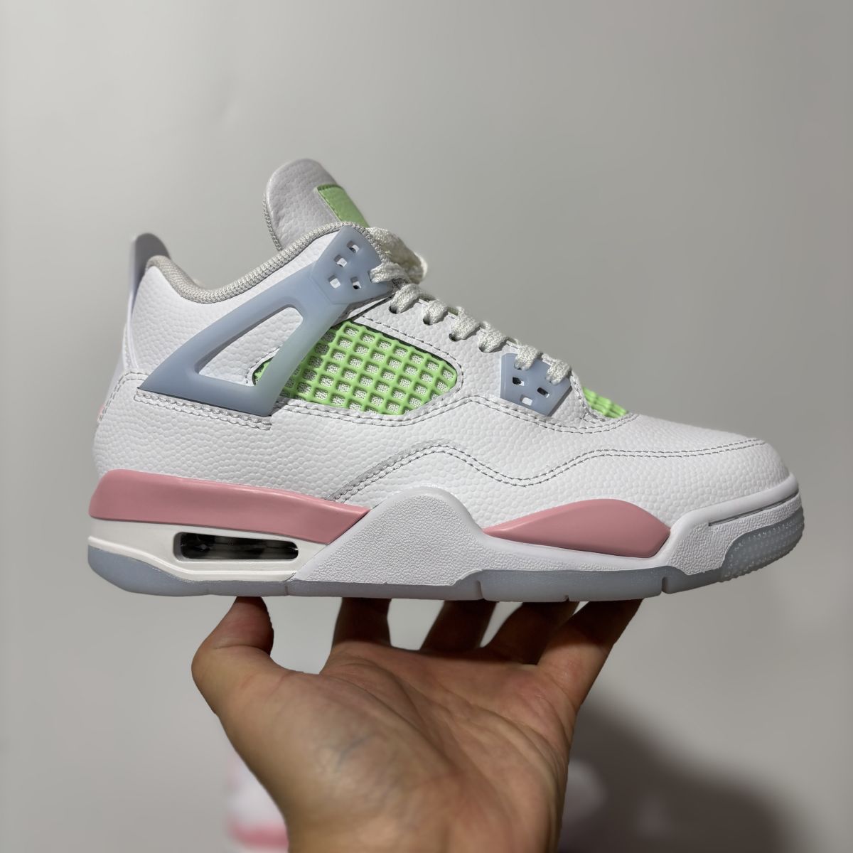 AJ4少女粉 TK巅峰版⚡️Air Jordan 4 Retro Valentine's Day 乔4舒适柔软GS 中帮 篮球鞋 尺码：35.5-40IB7068-100
