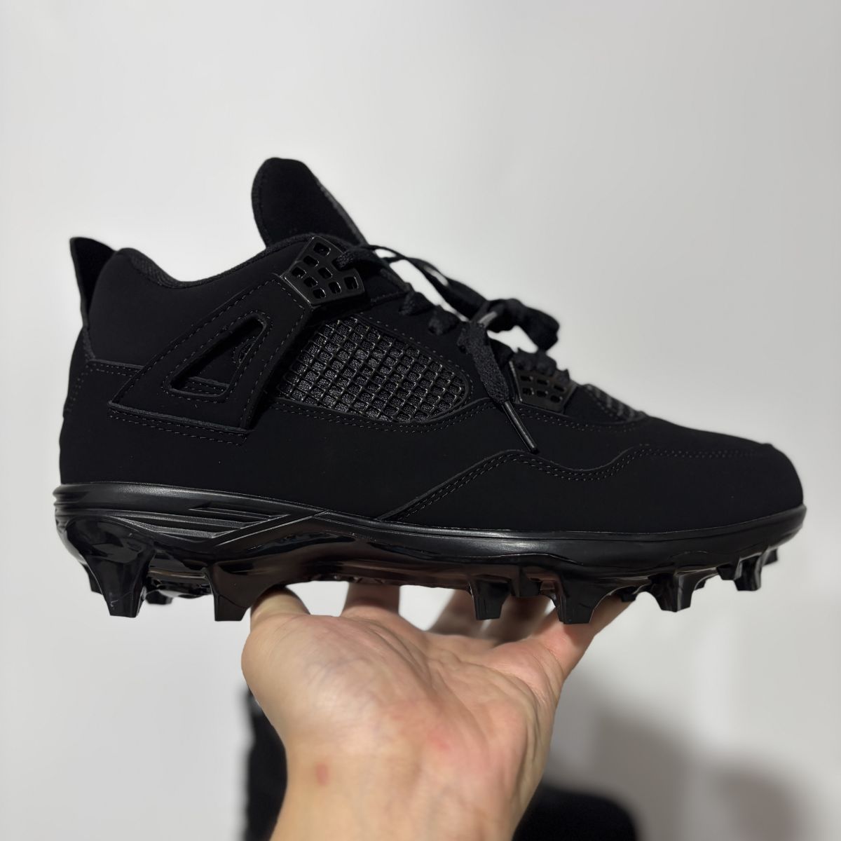 AJ4黑猫足球鞋 Air Jordan 4 retro black 乔4.铆钉篮球鞋CU1110-010尺码：40-47.5无半码