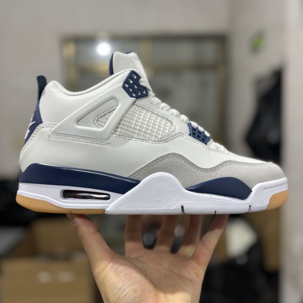 AJ4 SB联名海军蓝 修正Plus纯原版⚡️Nike SB x Jordan Air Jordan 4 乔 4白蓝联名款 减震防滑耐磨 中帮 复古篮球鞋 DR5415-100 后跟可发光尺码：36-48.5有45.5