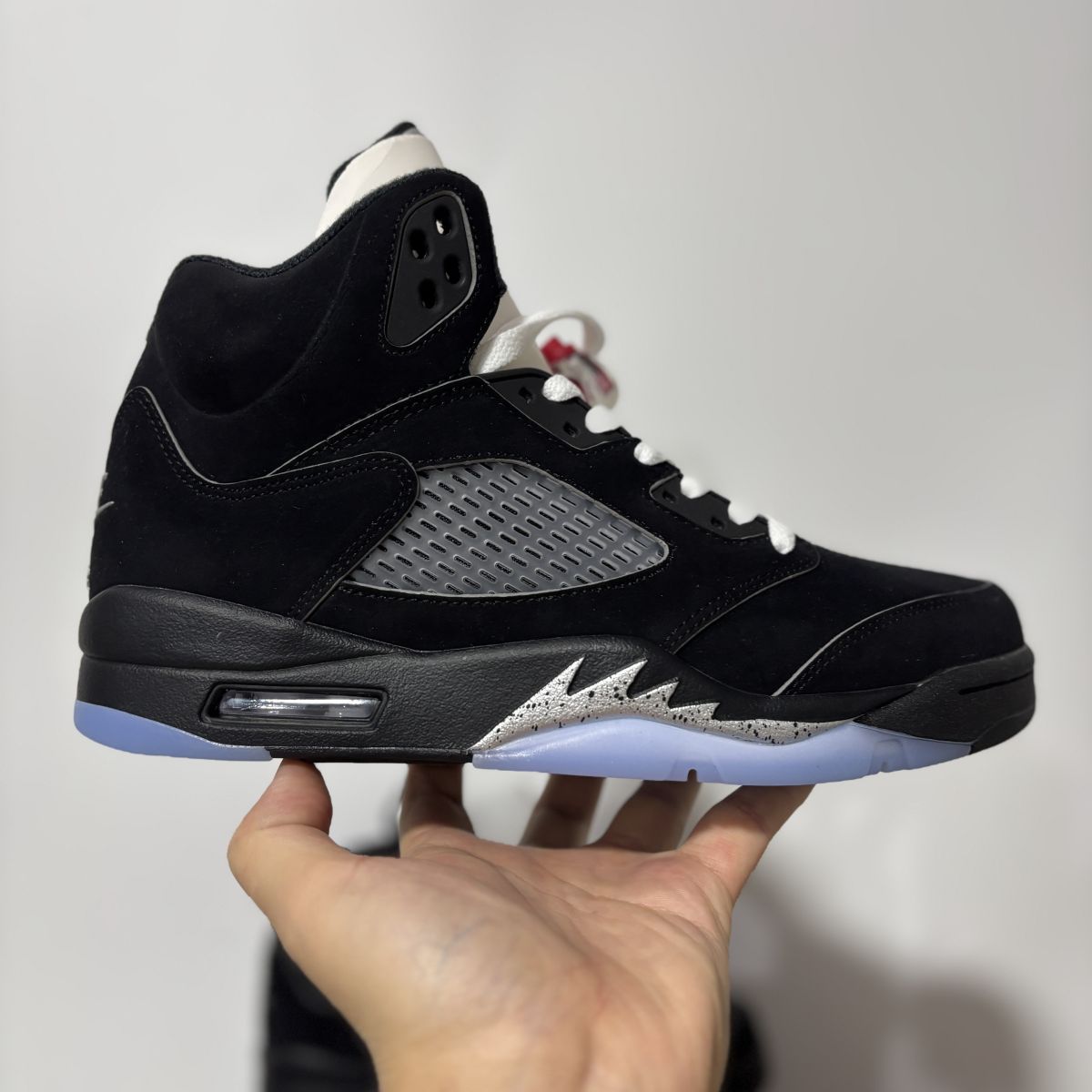 AJ5黑银复刻 F版⚡️Air Jordan 5 “BLACK METALLIC REIMAGINED” 乔5时尚百搭 防滑耐磨 高帮 复古篮球鞋 男款 2025复刻 HF3975-001