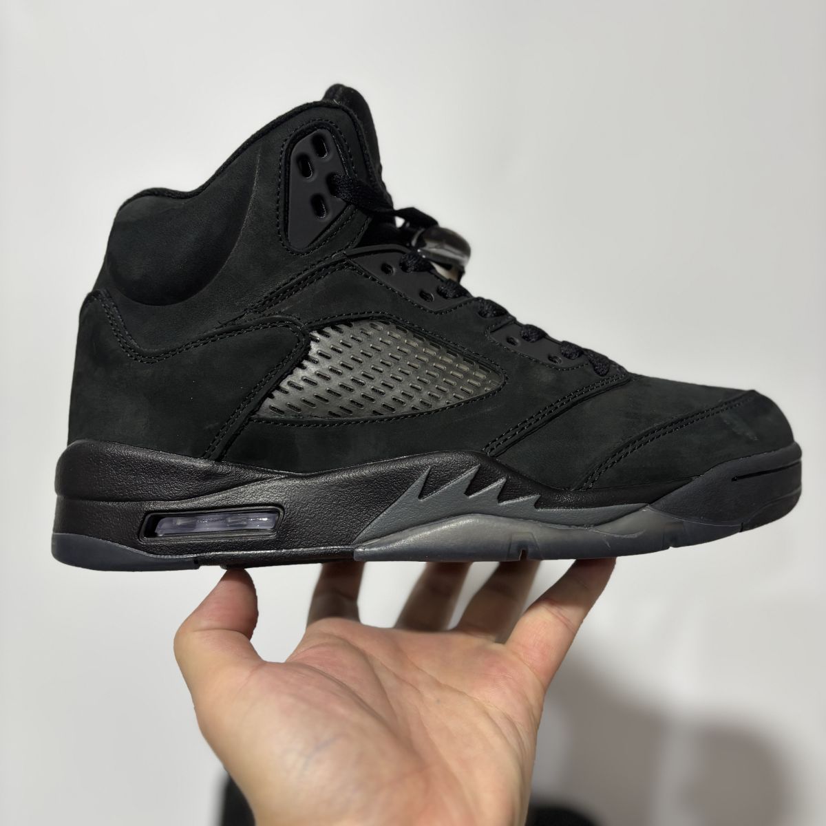 AJ5黑猫 纯原版⚡️Air Jordan 5 “Black Cat” 黑猫 减震耐磨回弹 高帮 复古篮球鞋 FZ2239-001 尺码：40-48.5有45.5 男