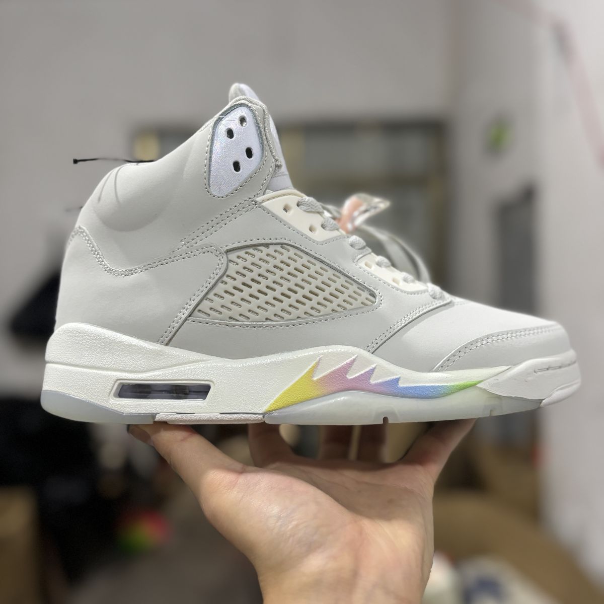 AJ5 CNY蛇年Air Jordan 5 “Year Of The Snake/CHINESE NEW YEAR/CNY”乔5白彩蛇年舒适百搭 防滑耐磨 高帮复古篮球鞋 HF3183-001 尺码：39-47 男