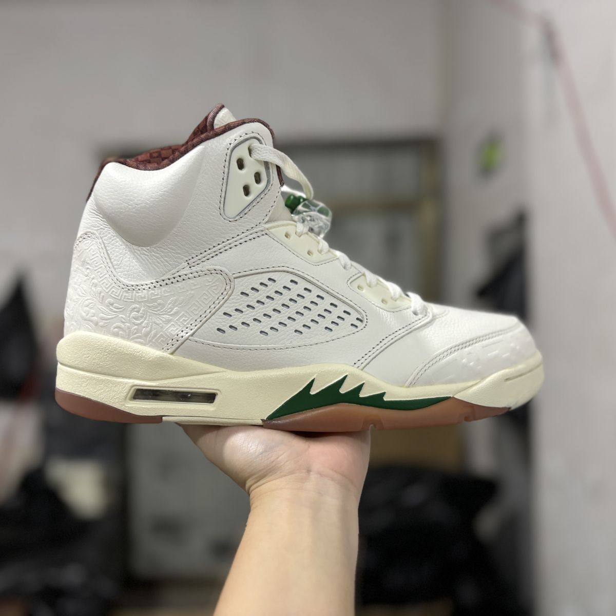 AJ5独立日 Air Jordan 5“EL GRITO”乔5米白浮雕高帮篮球鞋 HF8833-100 尺码：40-47.5 男