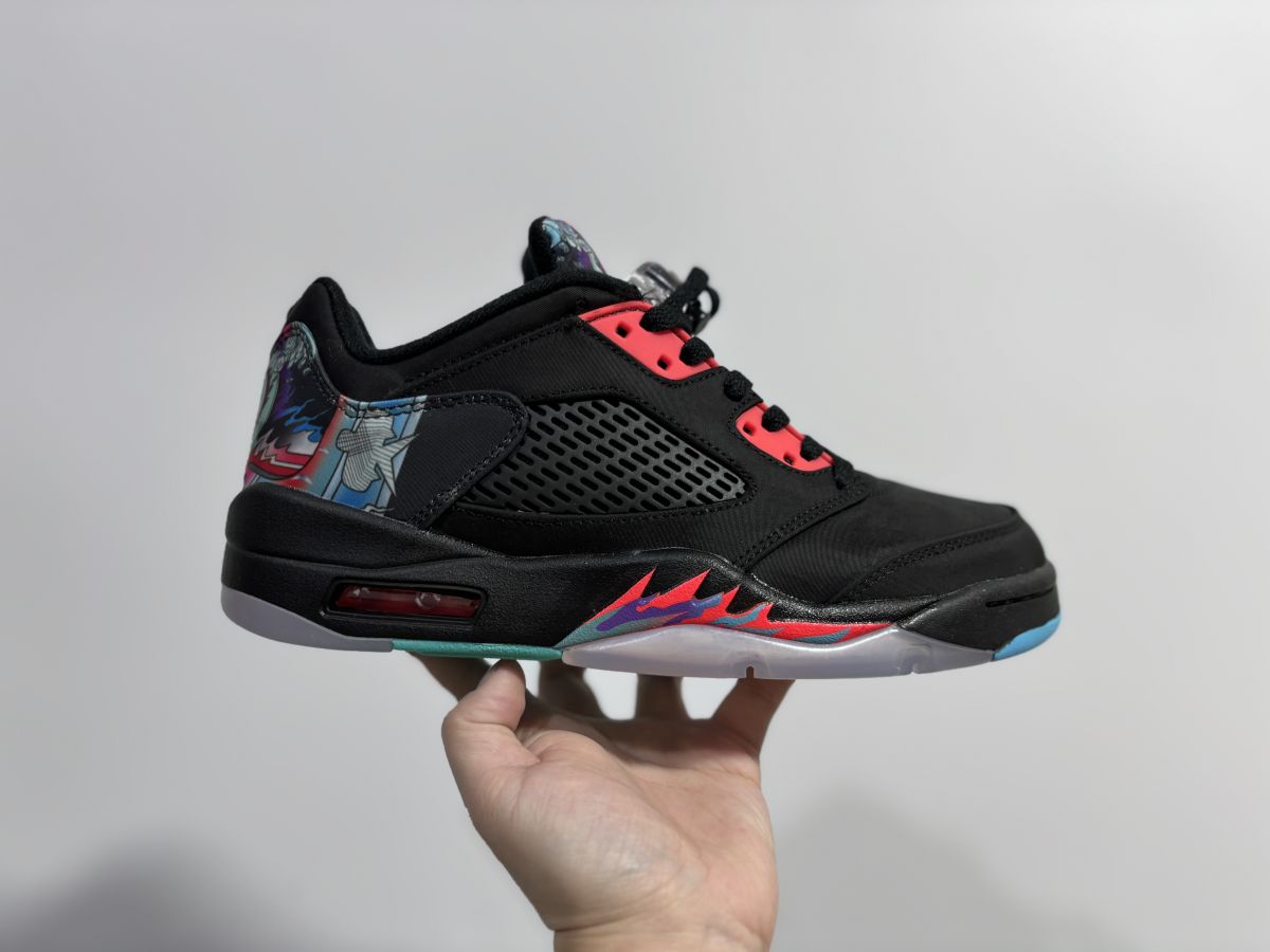 AJ5低帮风筝 Air Jordan 5 Low 乔5低帮 复古篮球鞋 840475-060 尺码：36-47.5 情侣