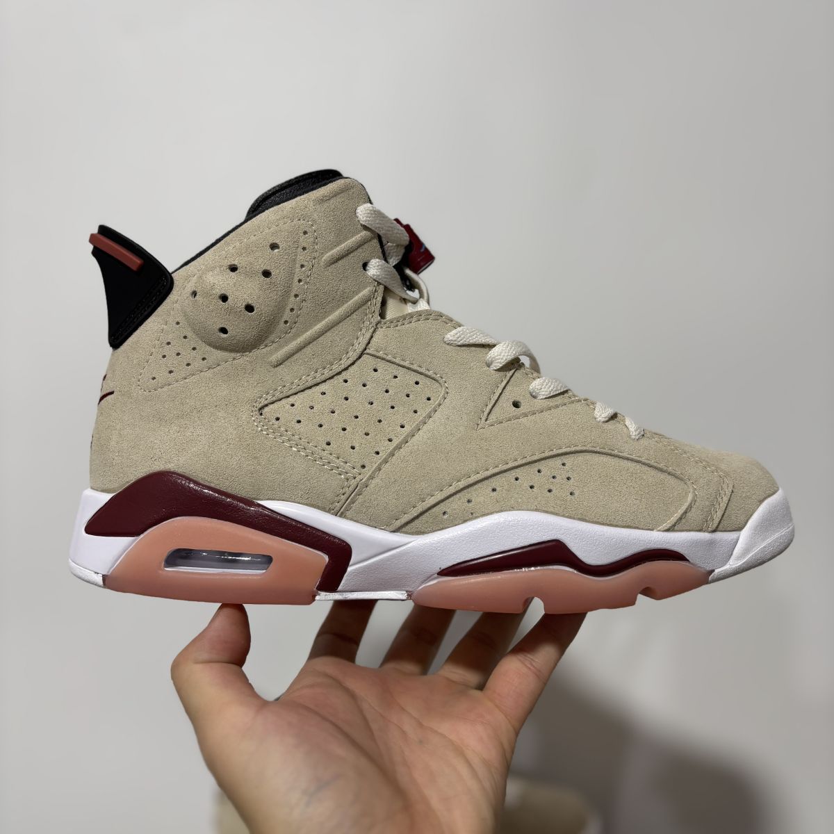 AJ6杏色粉 A Ma Maniére x Jordan Air Jordan 6 Retro SP 乔6舒适 防滑耐磨 高帮 复古篮球鞋 男款 浅粉色 IF3103-100  尺码：40-47.5 男