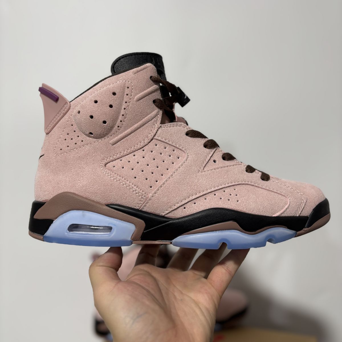 AJ6摩卡粉 A Ma Maniére x Jordan Air Jordan 6 Retro SP 乔6舒适 防滑耐磨 高帮 复古篮球鞋 男款 浅粉色 IF3103-200 尺码：40-47.5 男