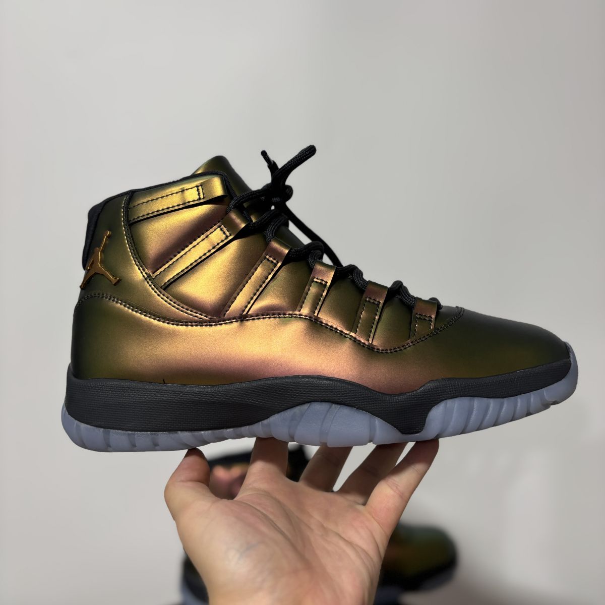 AJ11变色龙 Y⚡️Air Jordan 11 Retro WMNS 'Magic Ball' 乔11金属变色龙篮球鞋 IZ1800-200 尺码：40-48.5有45.5